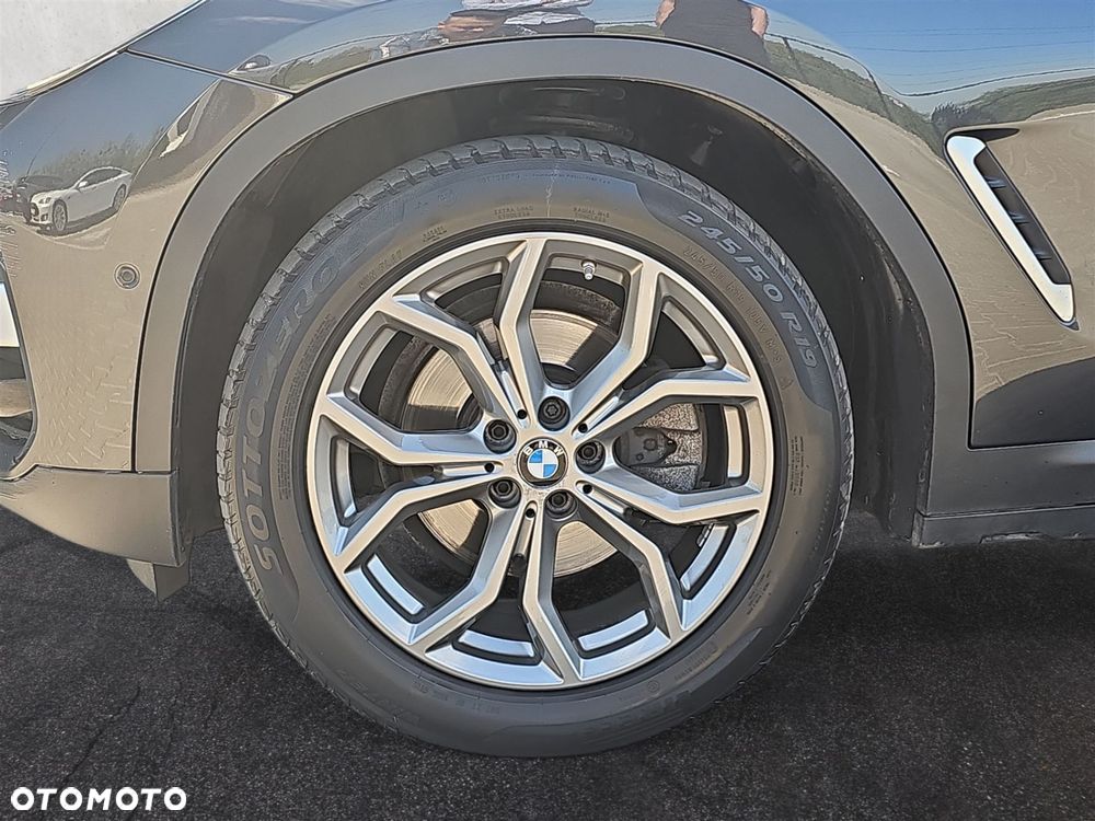 BMW X3 xDrive20d - 28