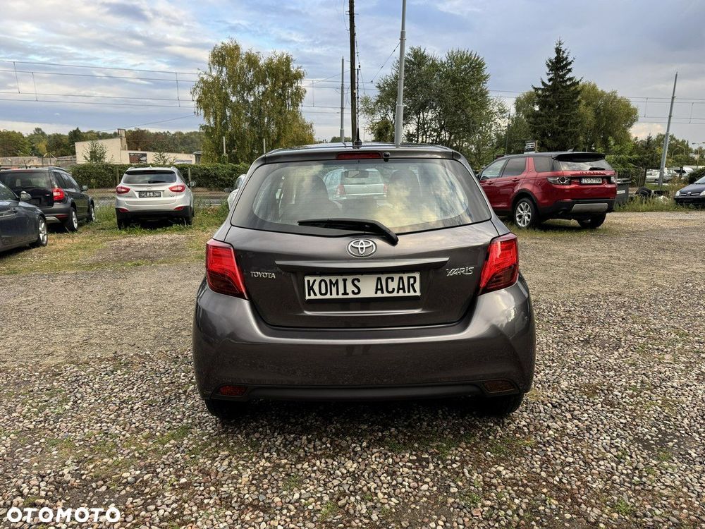 Toyota Yaris - 35