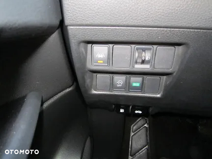 Nissan Qashqai 1.3 DIG-T N-Connecta DCT - 10