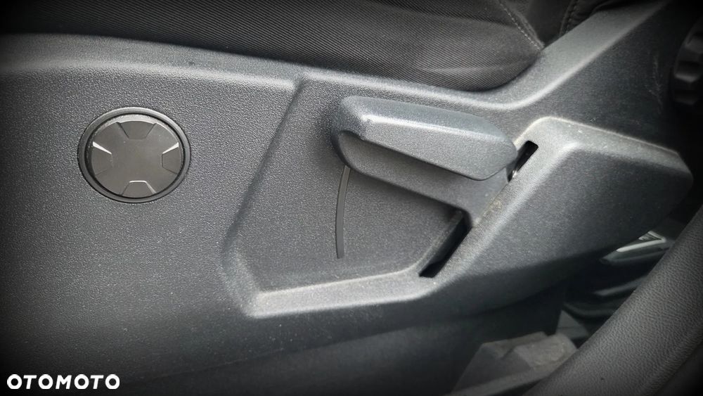 Ford S-Max 2.0 EcoBlue Titanium - 24