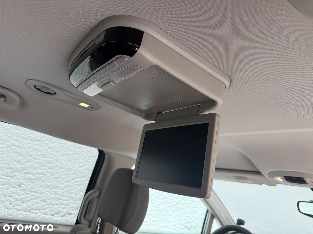 Chrysler Pacifica - 13