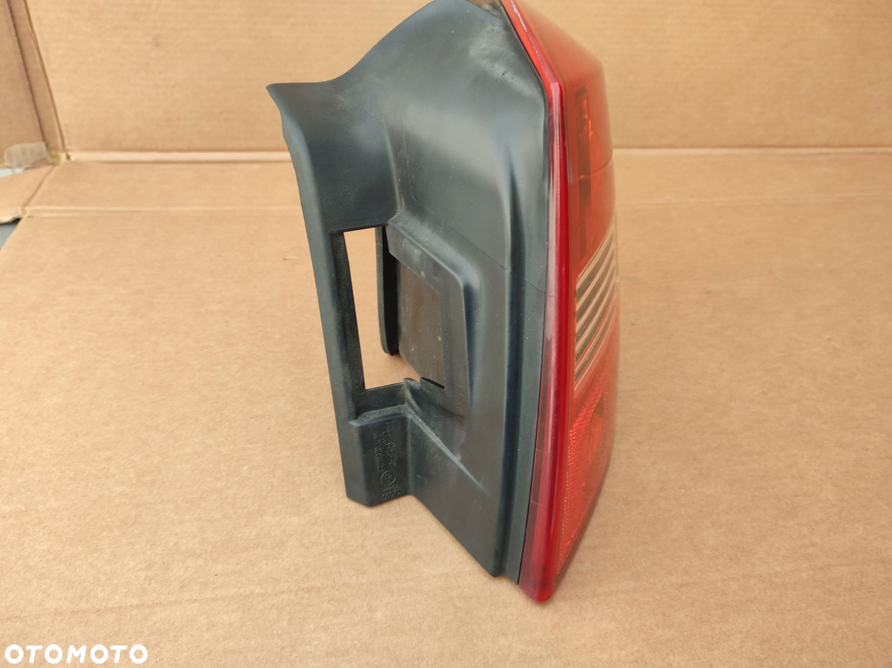 Lampa prawy tył RENAULT LAGUNA III KOMBI EUROPA ORYGINAŁ 265500002R - 7