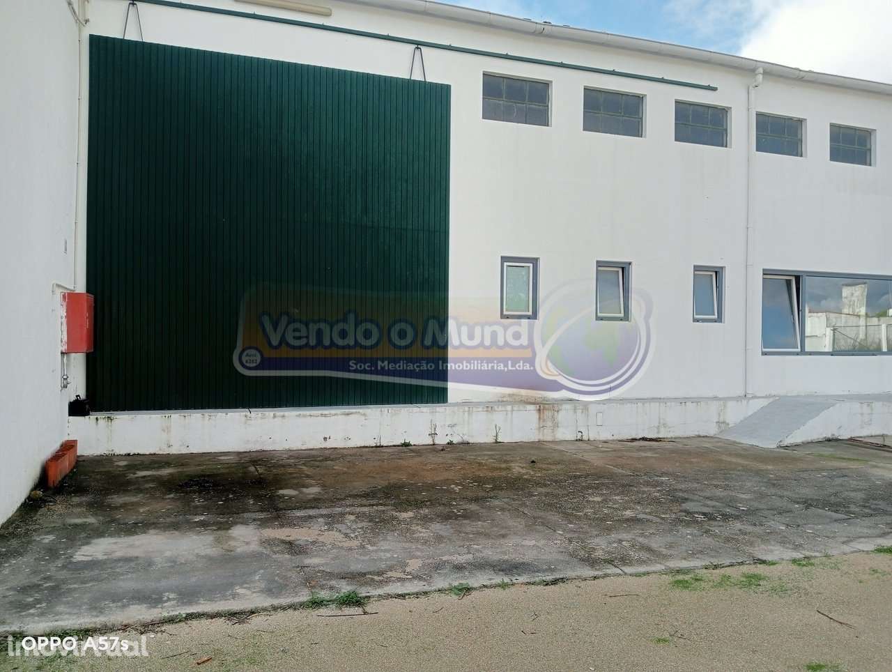 Armazém em Marinhais (M737) - Grande imagem: 2/10