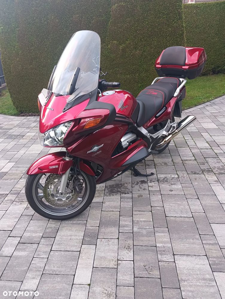 Honda ST - 1