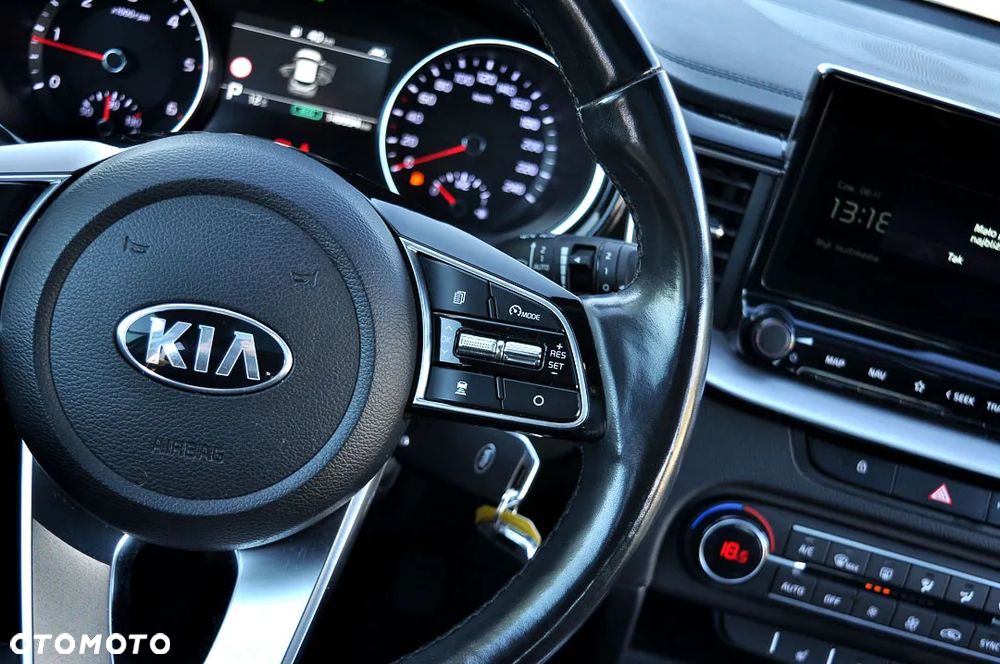 Kia XCeed 1.6 CRDi (48V Mild-Hybrid) DCT7 PLATINUM - 30