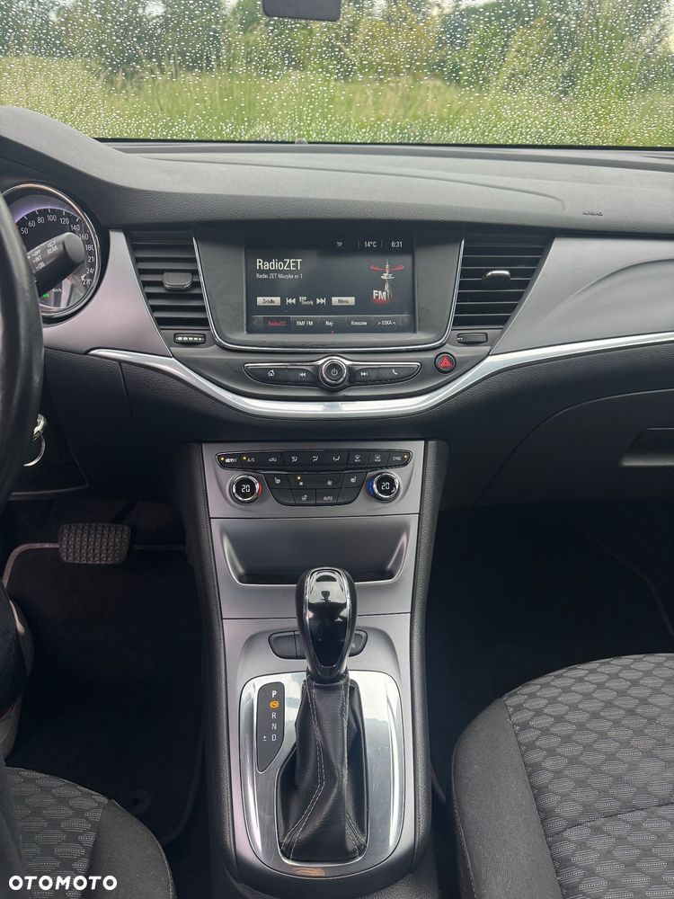 Opel Astra 1.4 T Enjoy S&S - 13