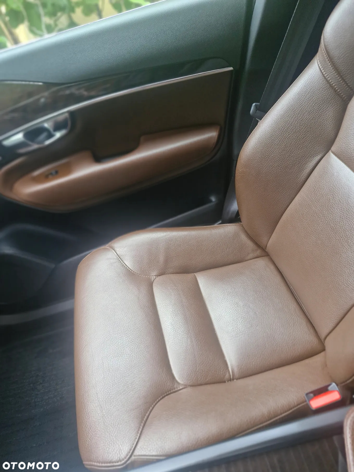 Volvo XC 90 D5 AWD R-Design 7os - 10