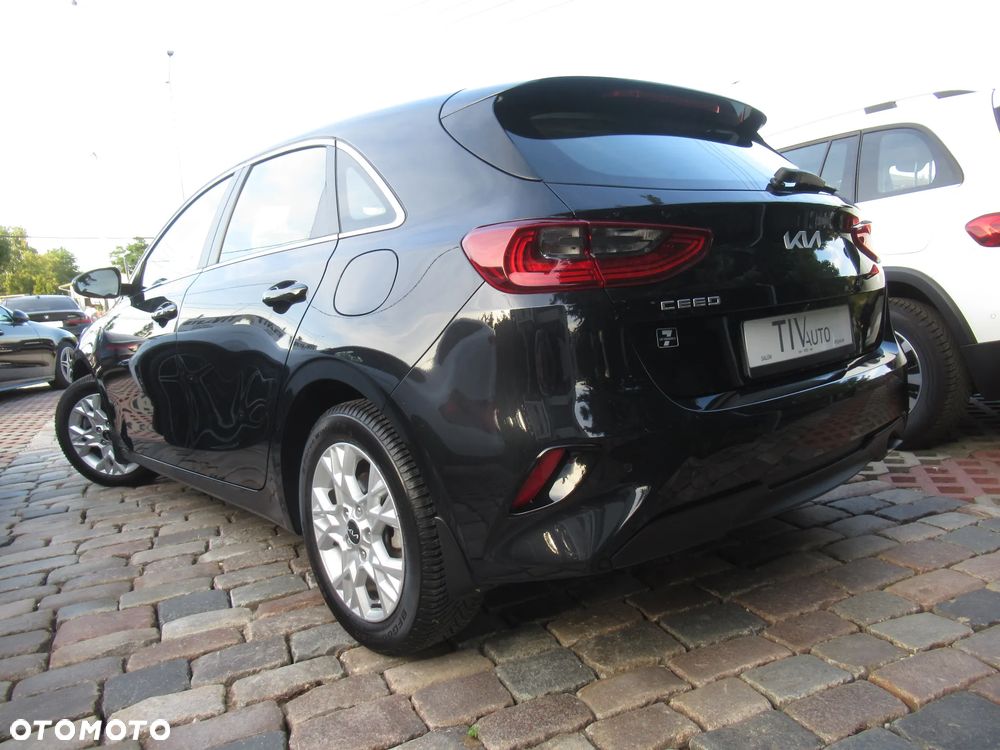 Kia Ceed 1.5 T-GDI M - 4
