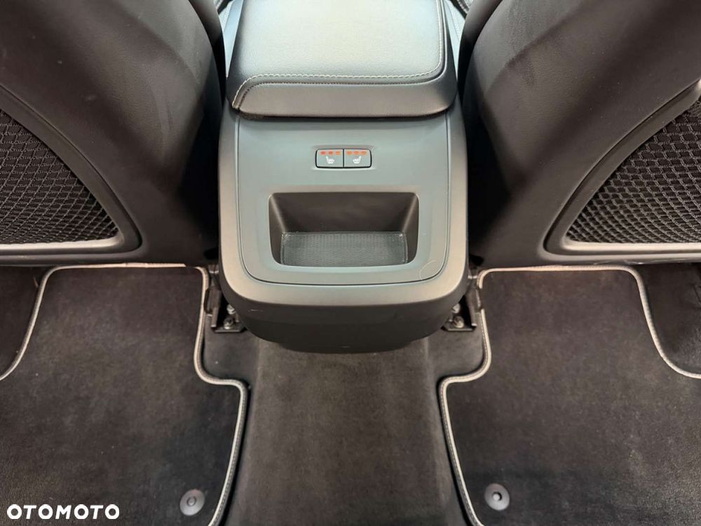 Volvo XC 60 - 36