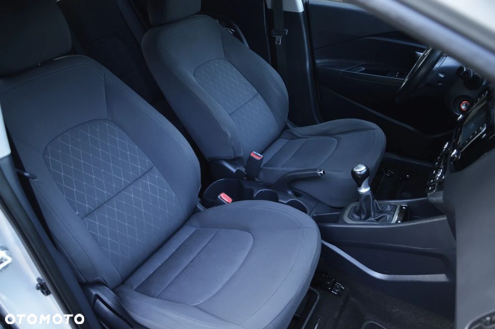 Kia Rio 1.2 Business Line - 21