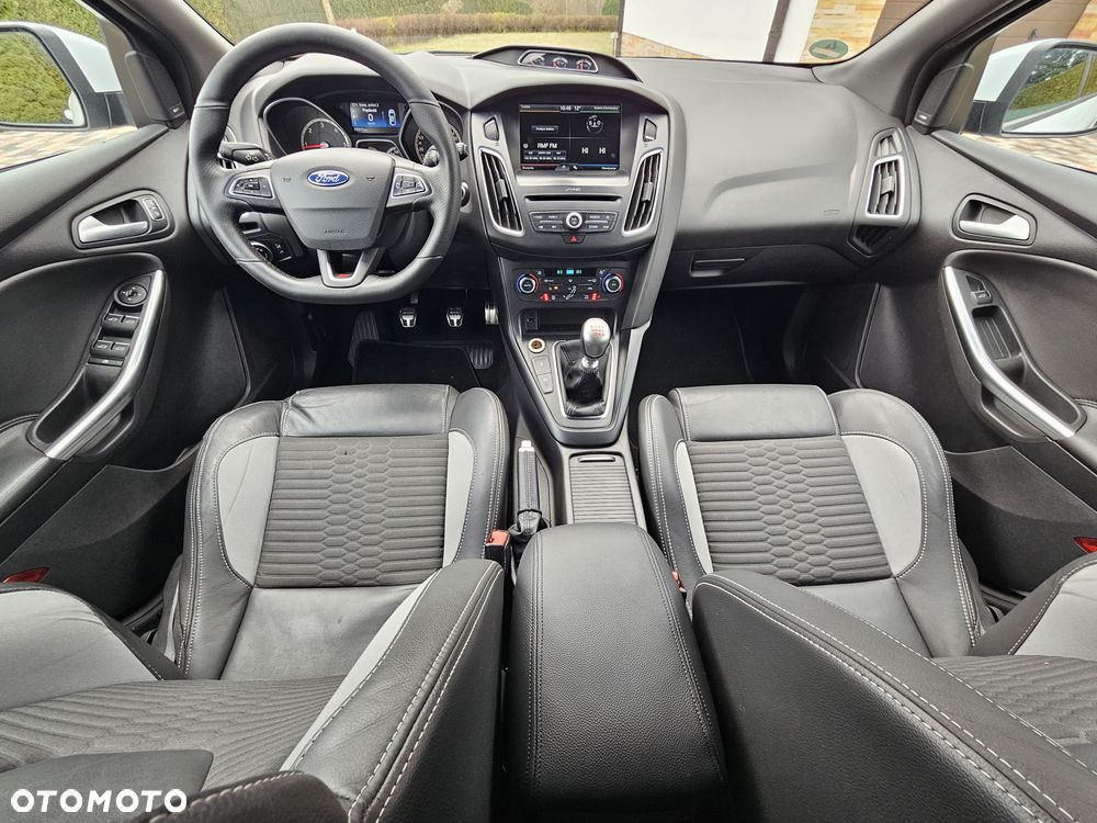 Ford Focus - 5