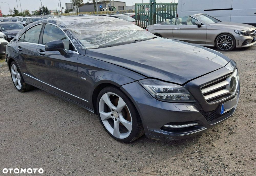 Mercedes-Benz CLS - 6