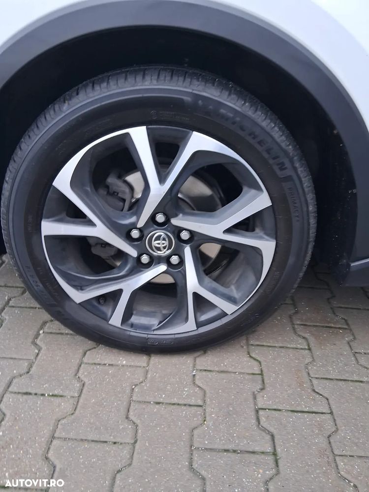 Toyota C-HR 1.2 Turbo 4x2 CVT C-ult - 8