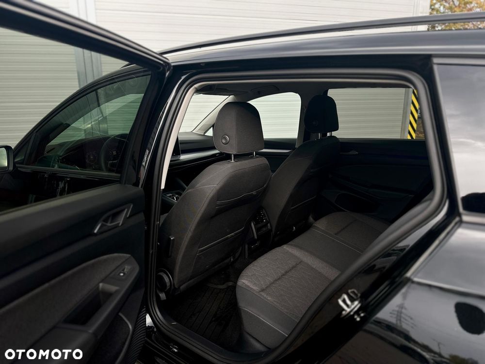 Volkswagen Golf - 11