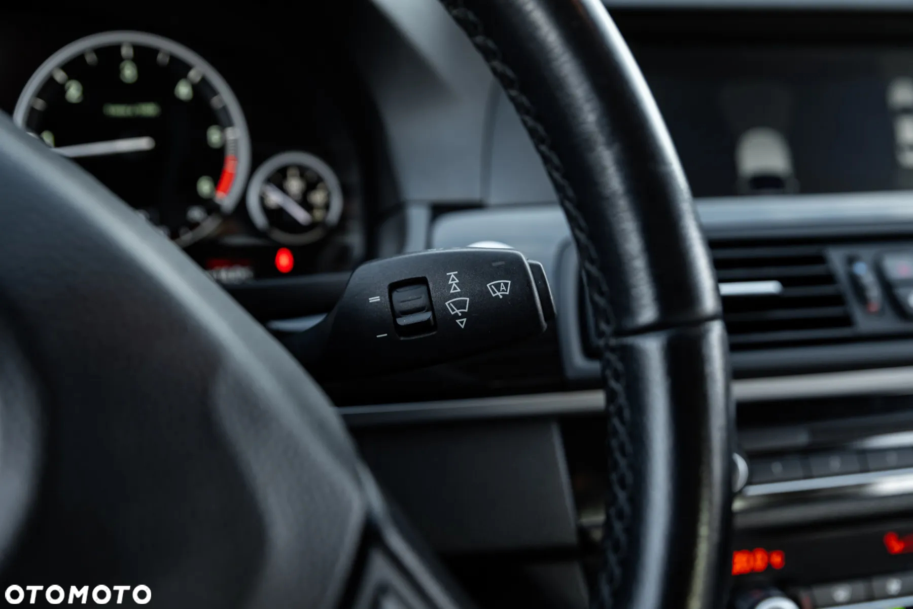 BMW Seria 5 525d Sport-Aut - 33