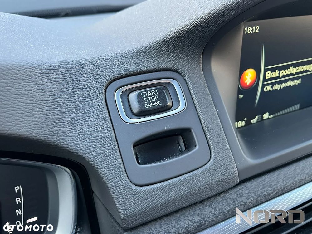 Volvo V70 D2 Geartronic Momentum - 24