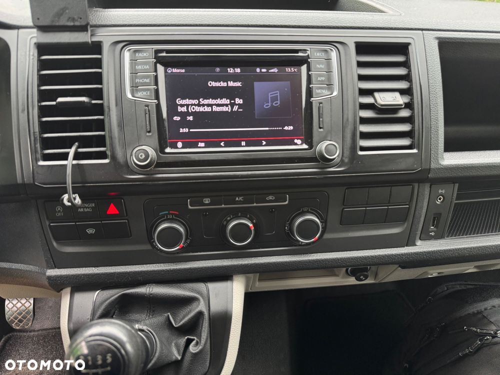 Volkswagen Transporter - 24