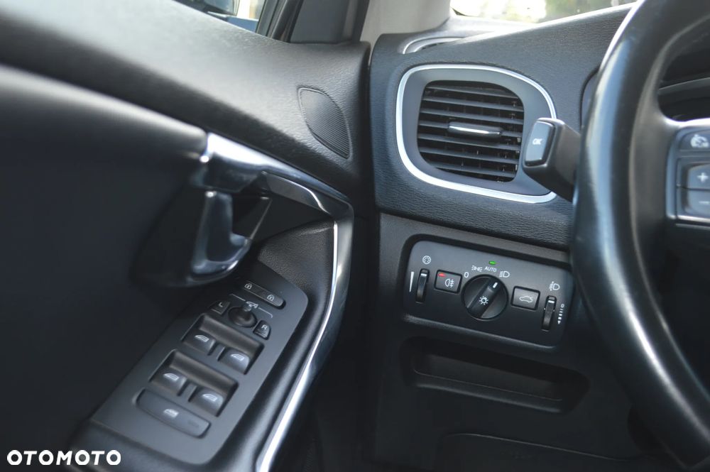 Volvo V40 D2 Drive-E Base - 16