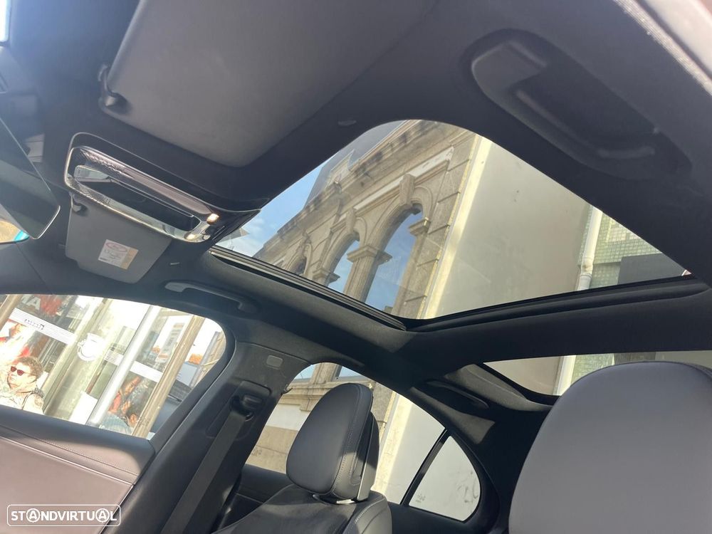 Mercedes-Benz E 300 e AMG Line - 11