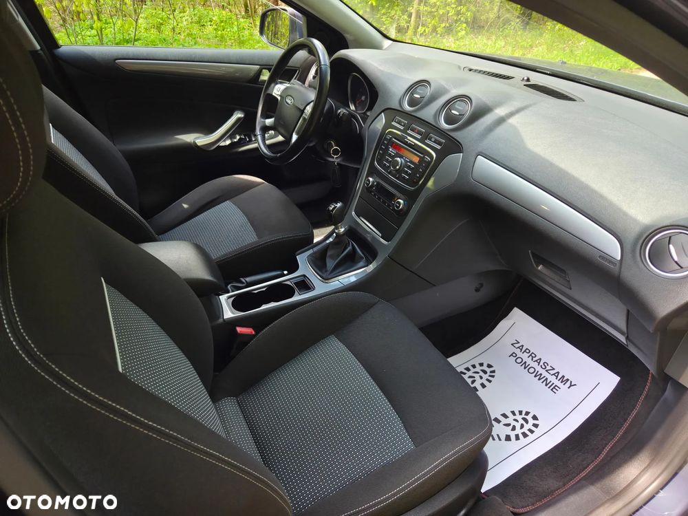 Ford Mondeo 1.6 T Ambiente - 16