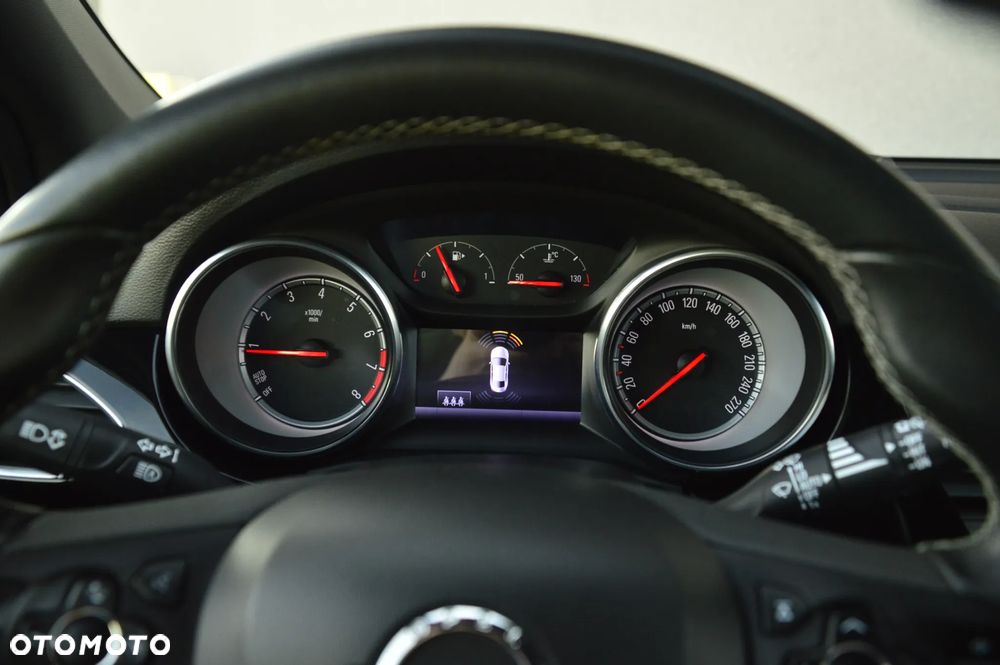 Opel Astra 1.6 Turbo Start/Stop Innovation - 12