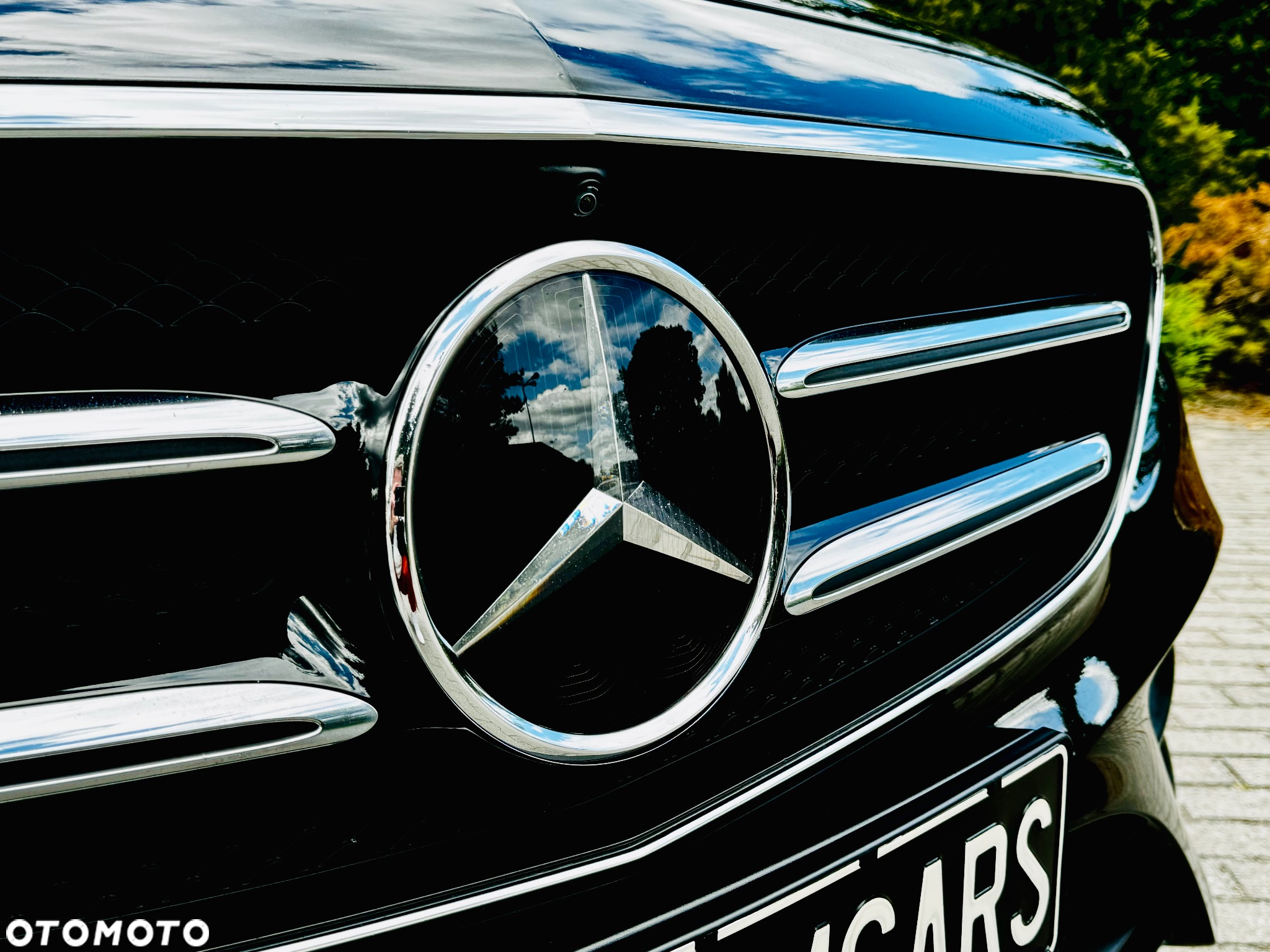 Mercedes-Benz Klasa E 350 9G-TRONIC AMG Line - 19