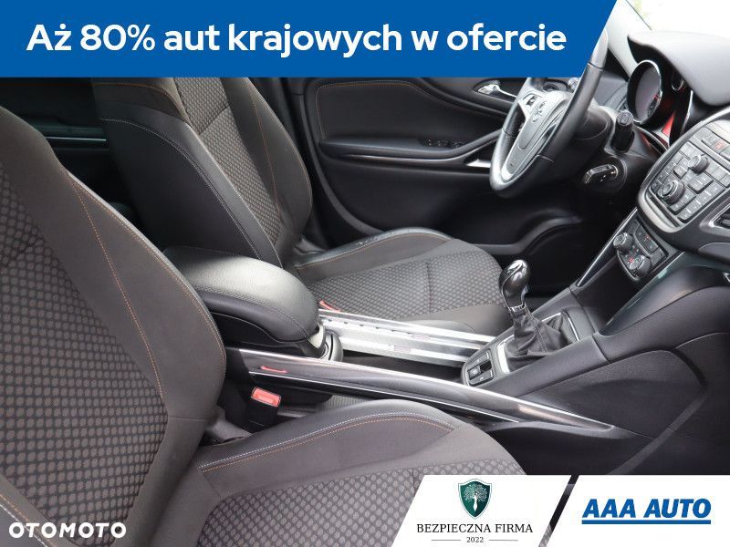 Opel Zafira - 10