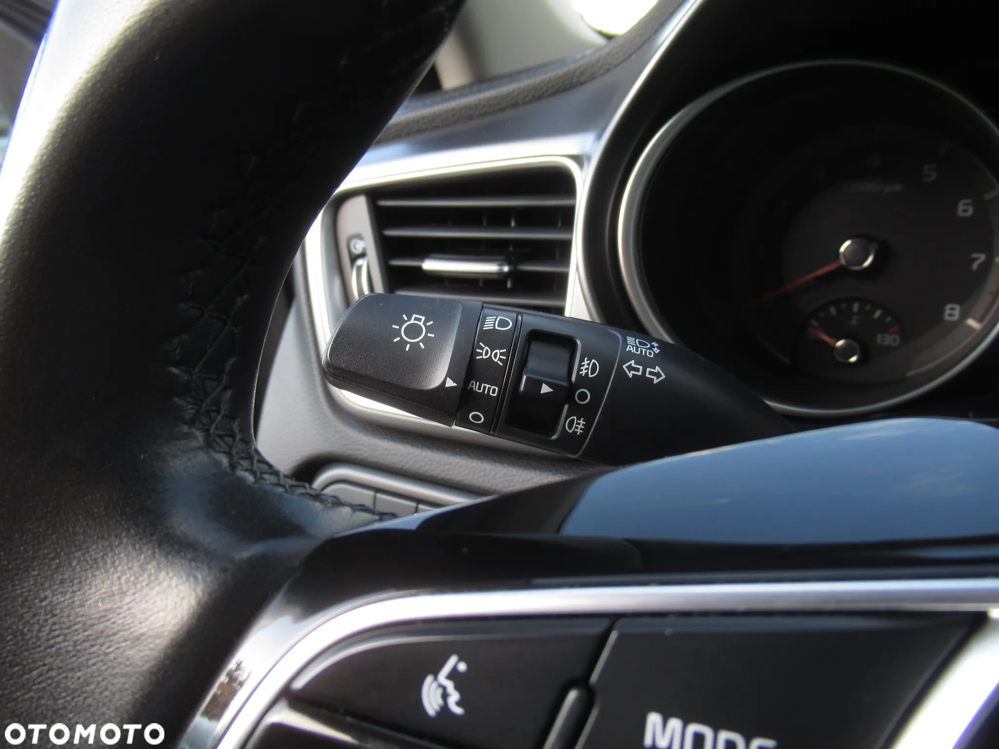 Kia Ceed 1.5 T-GDI M - 13