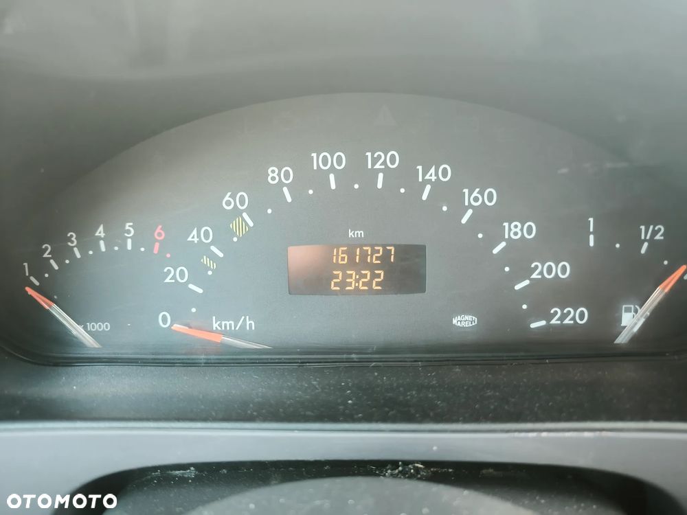 Mercedes-Benz Klasa A 160 L Classic Piccadilly - 14