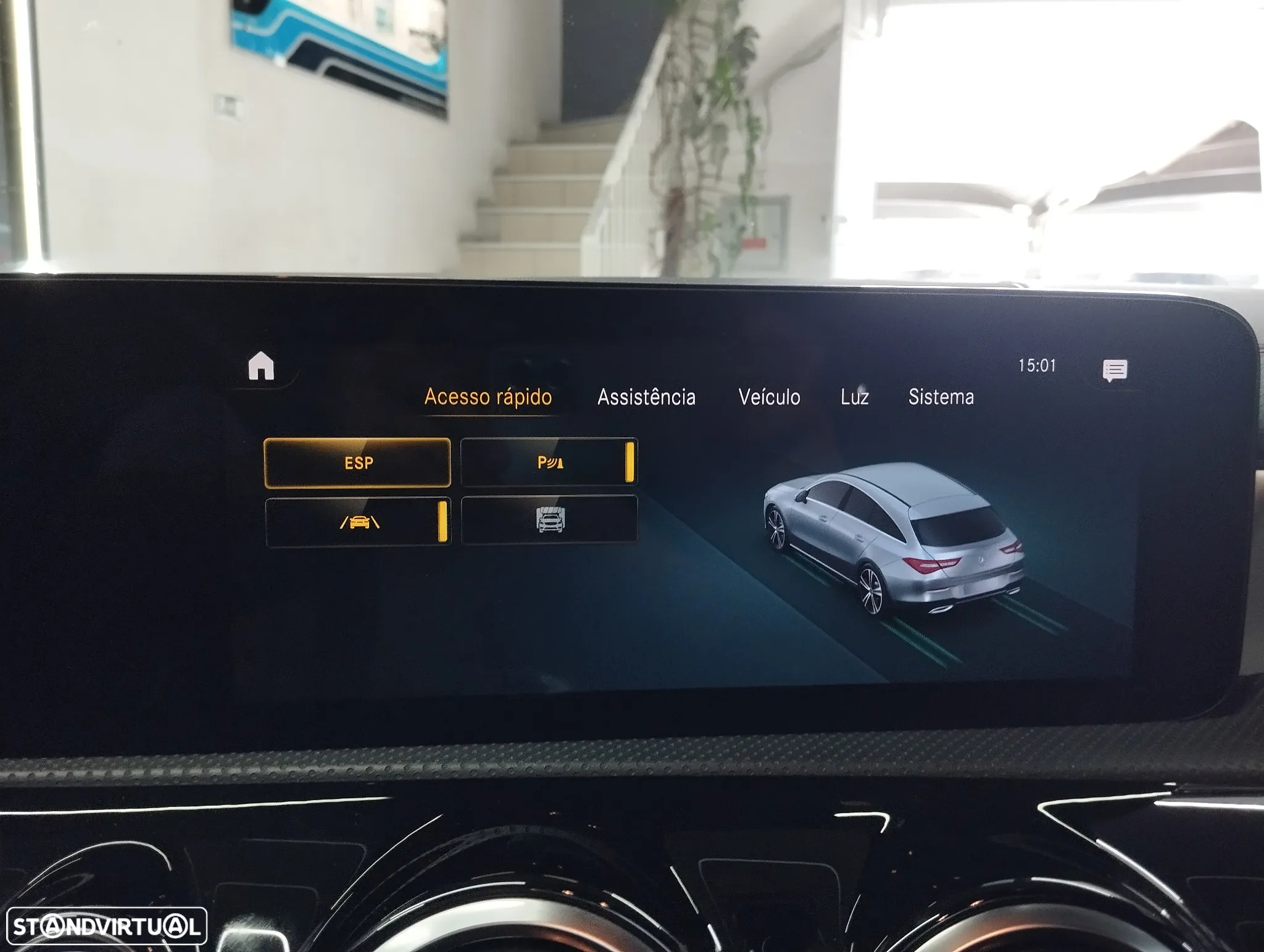Mercedes-Benz CLA 180 d Shooting Brake AMG Line Aut. - 32