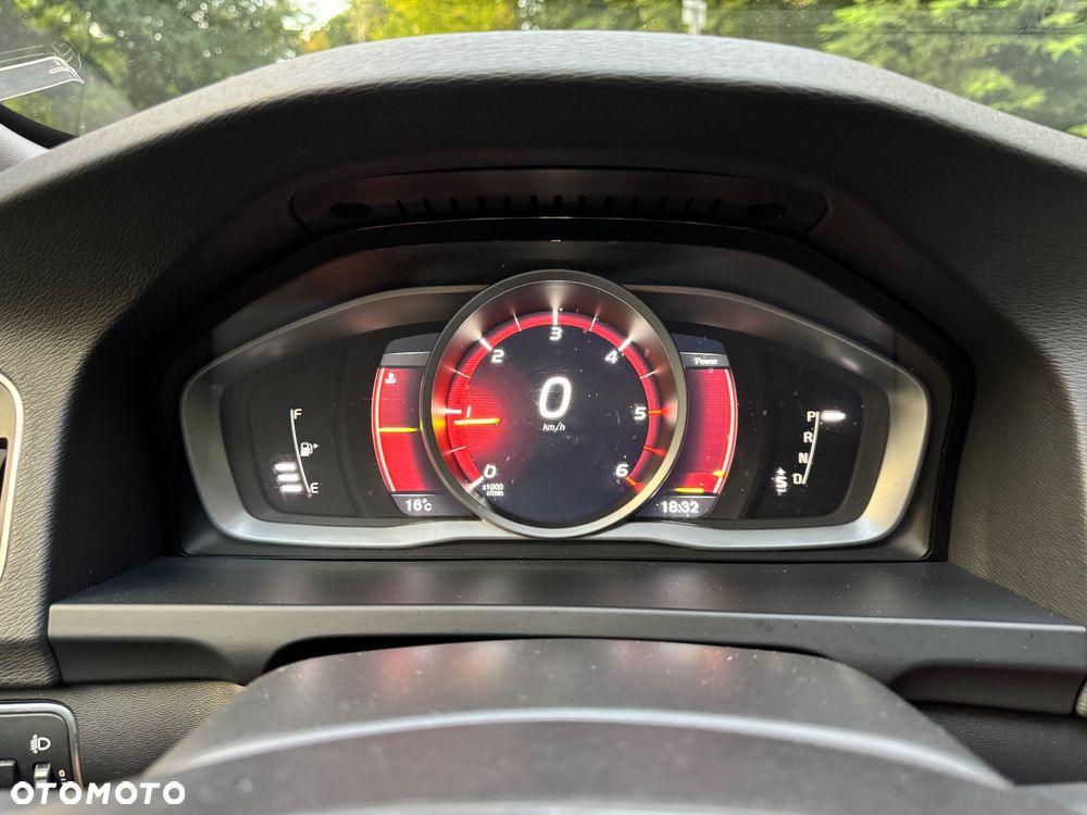 Volvo S60 D2 Drive-E Kinetic - 11