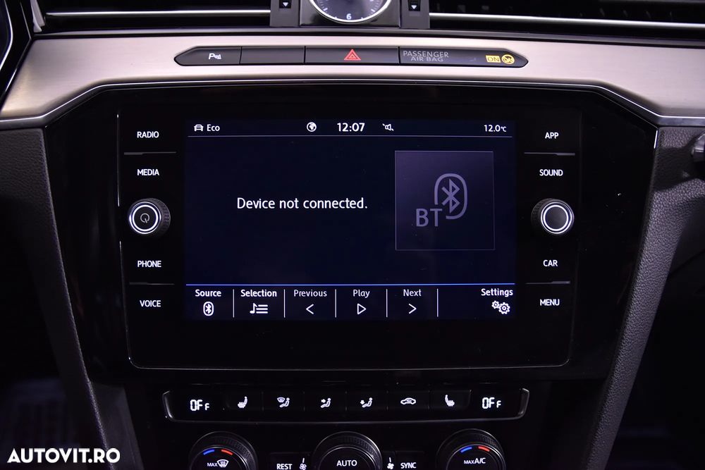 Volkswagen Passat - 21