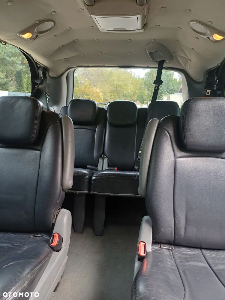 Chrysler Grand Voyager - 13