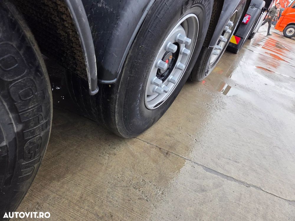 Meiller 3 axe, 28mc, axe SAF, prelata, roata rezerva, axa liftabila, picoare sprijin, masa propie 6,7t, scena vizitare, STARE FOARTE BUNA-posibilitate leasing 4 ani-PROMOTIE 23900 EUR+Tva - 6