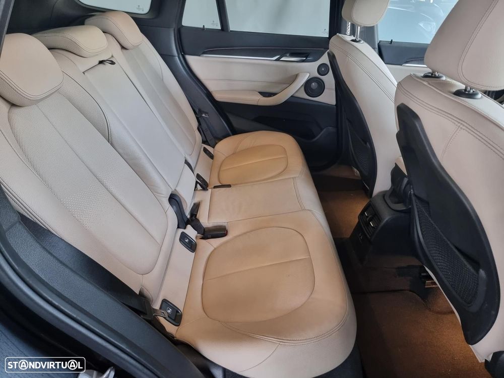 BMW X1 25 e xDrive xLine - 52