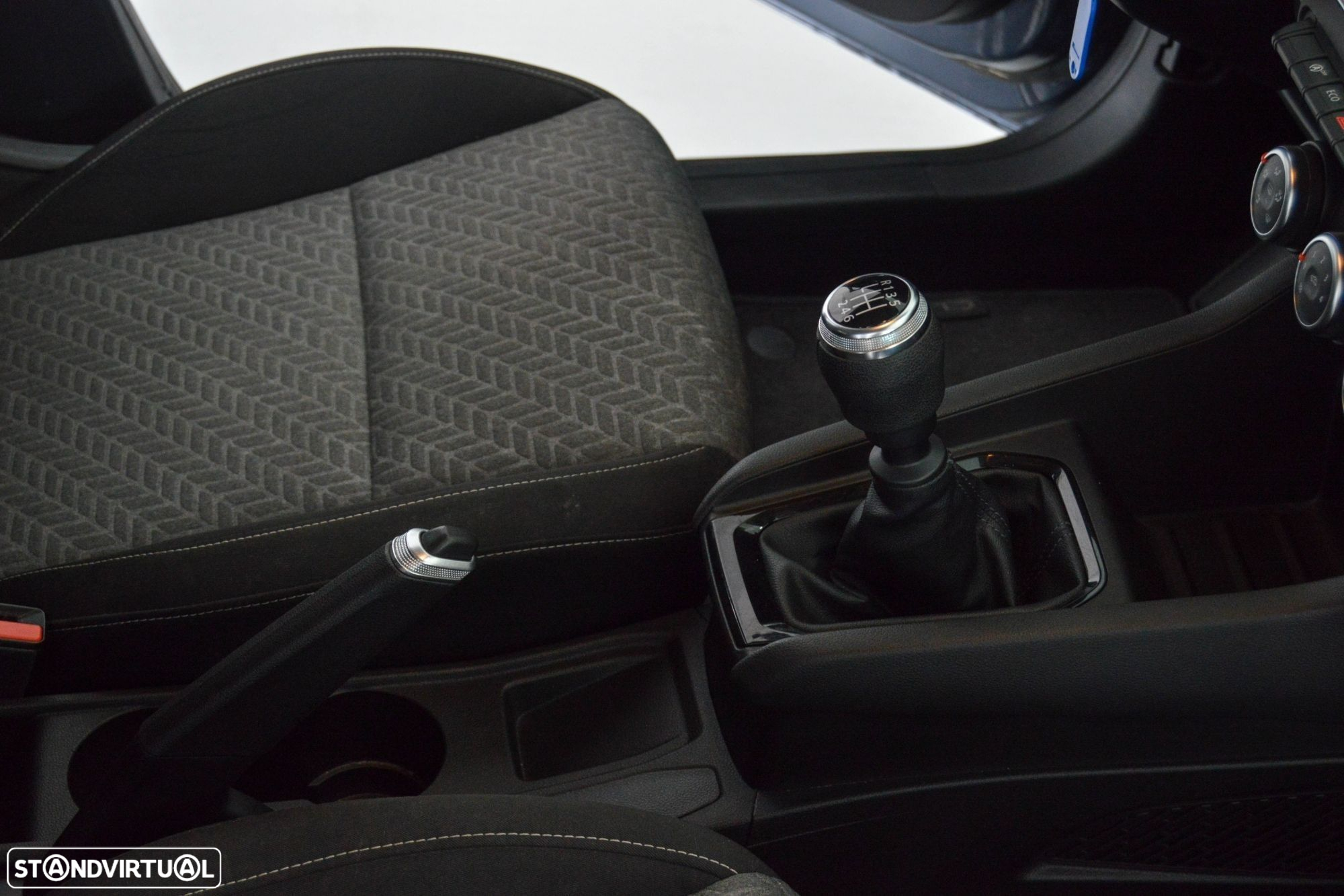 Renault Clio 1.0 TCe Evolution - 43