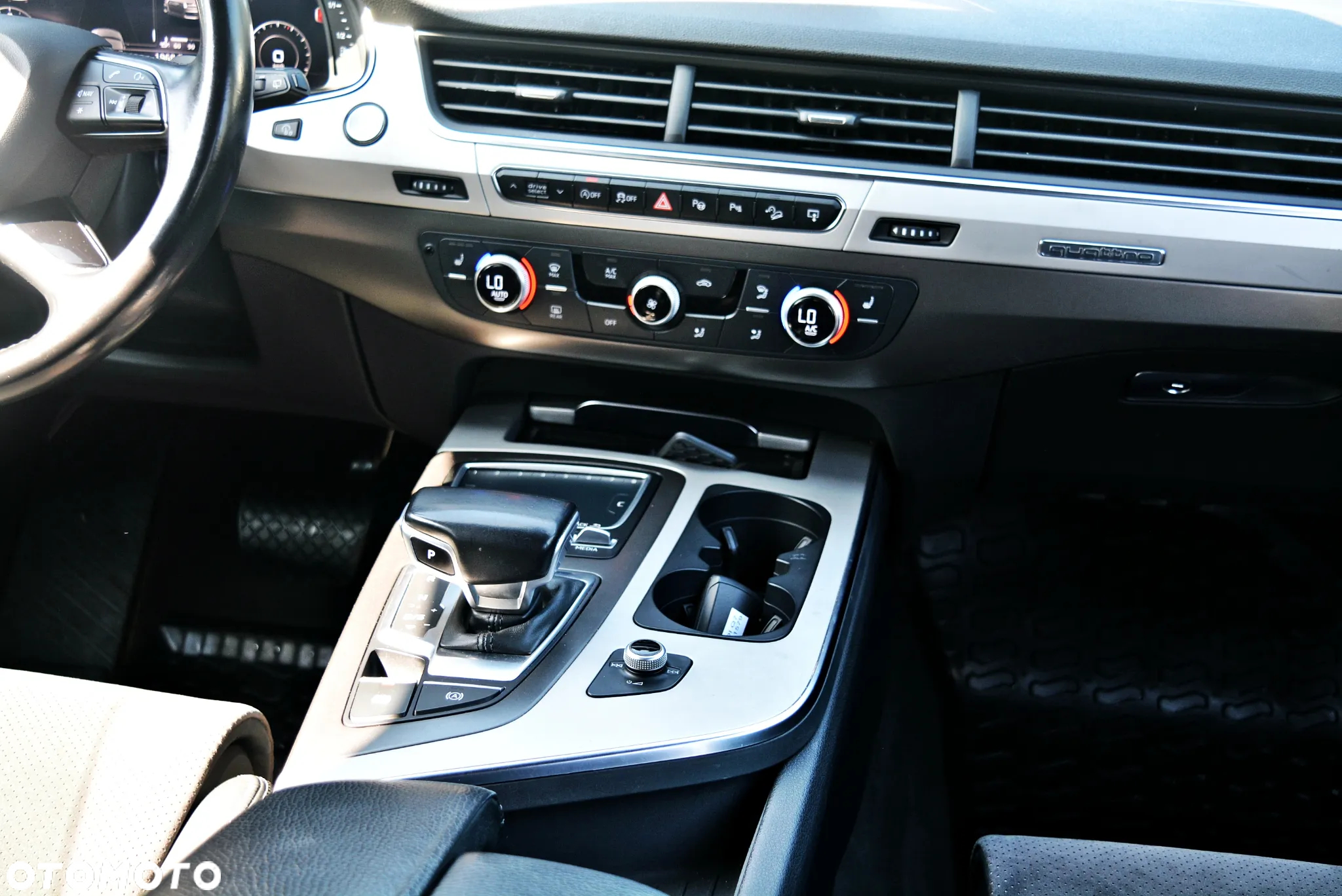 Audi Q7 3.0 TDI DPF Quattro Tiptronic - 24