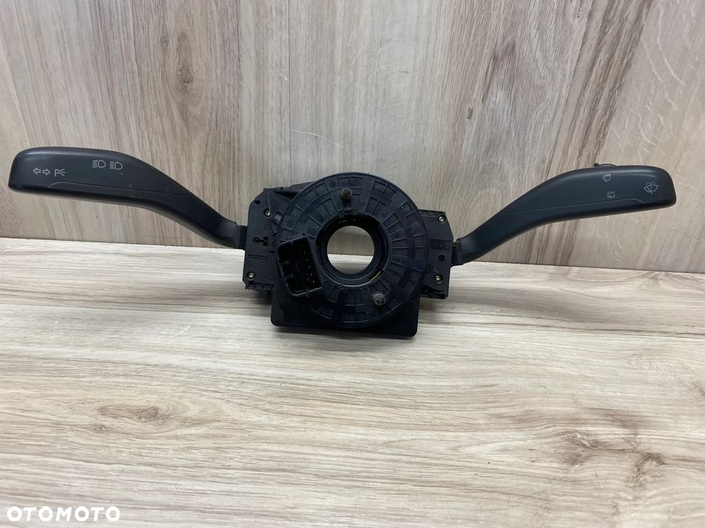 PRZEŁĄCZNIK ZESPOLONY MANETKI ŚWIATŁA TAŚMA VW VOLKSWAGEN 6Q0953503AD POLO 9N