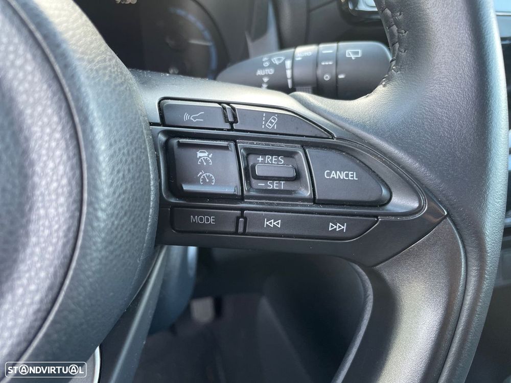 Toyota Yaris Cross 1.5 HDF Comfort Plus - 23