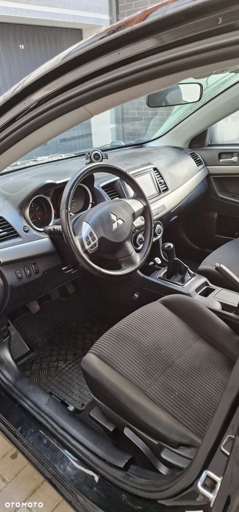 Mitsubishi Lancer 1.6 Invite - 9