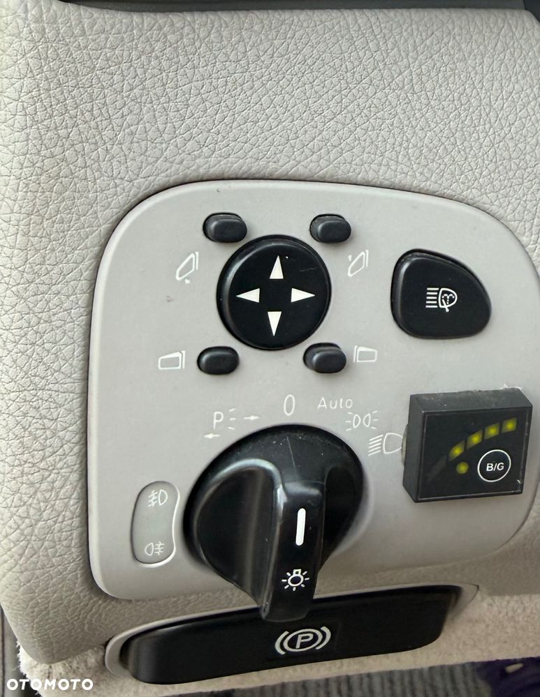 Mercedes-Benz CLK 320 - 11