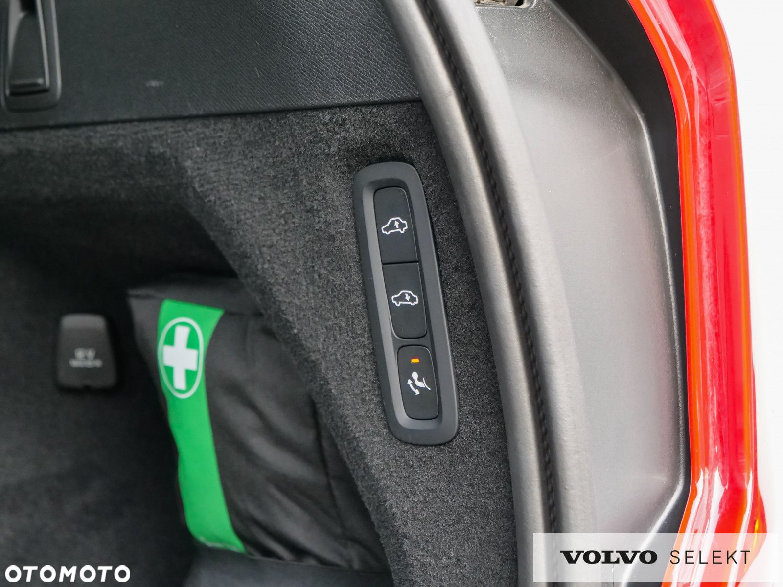 Volvo XC 90 - 40