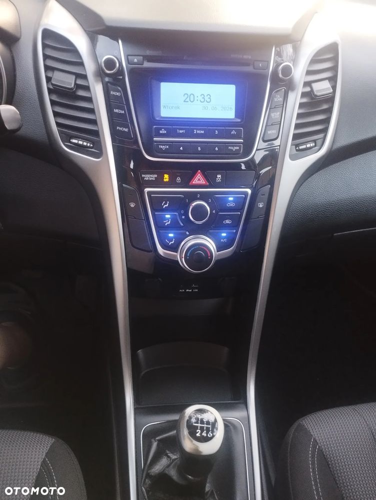 Hyundai i30 1.6 CRDI Trend - 8