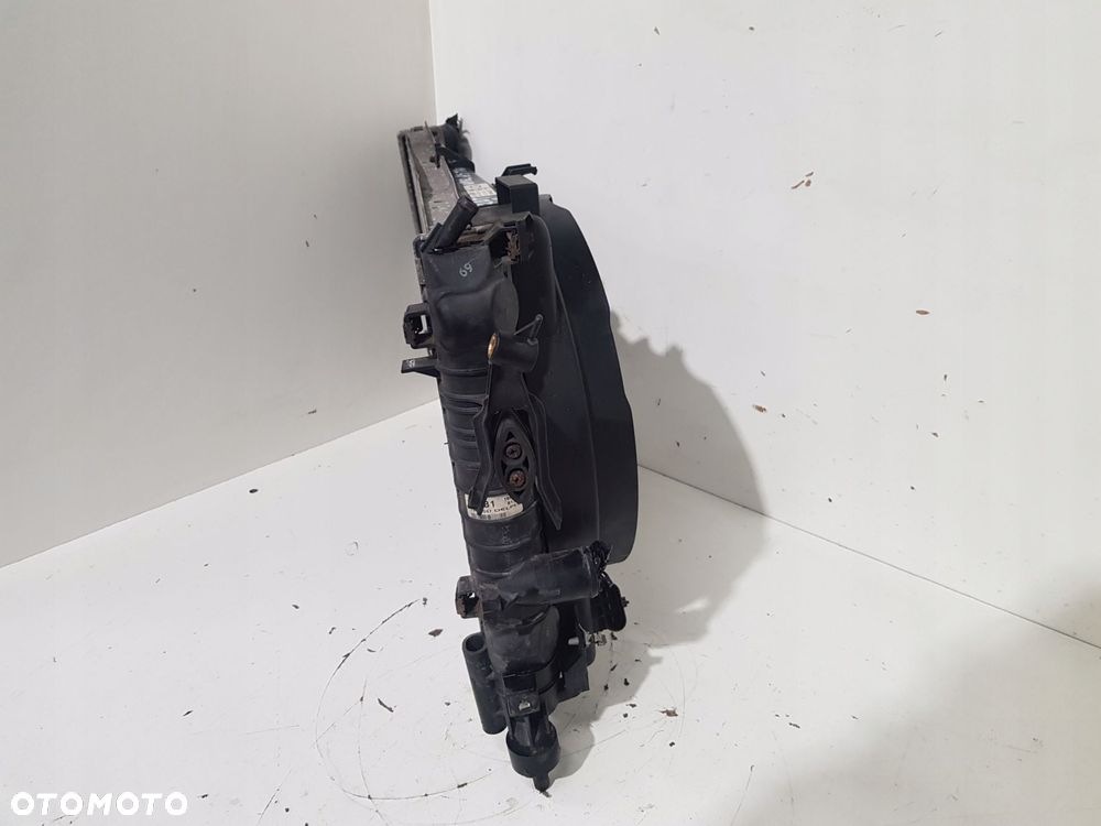 chłodnica wody astra h zafira b 2.0t eur 13129047 - 3