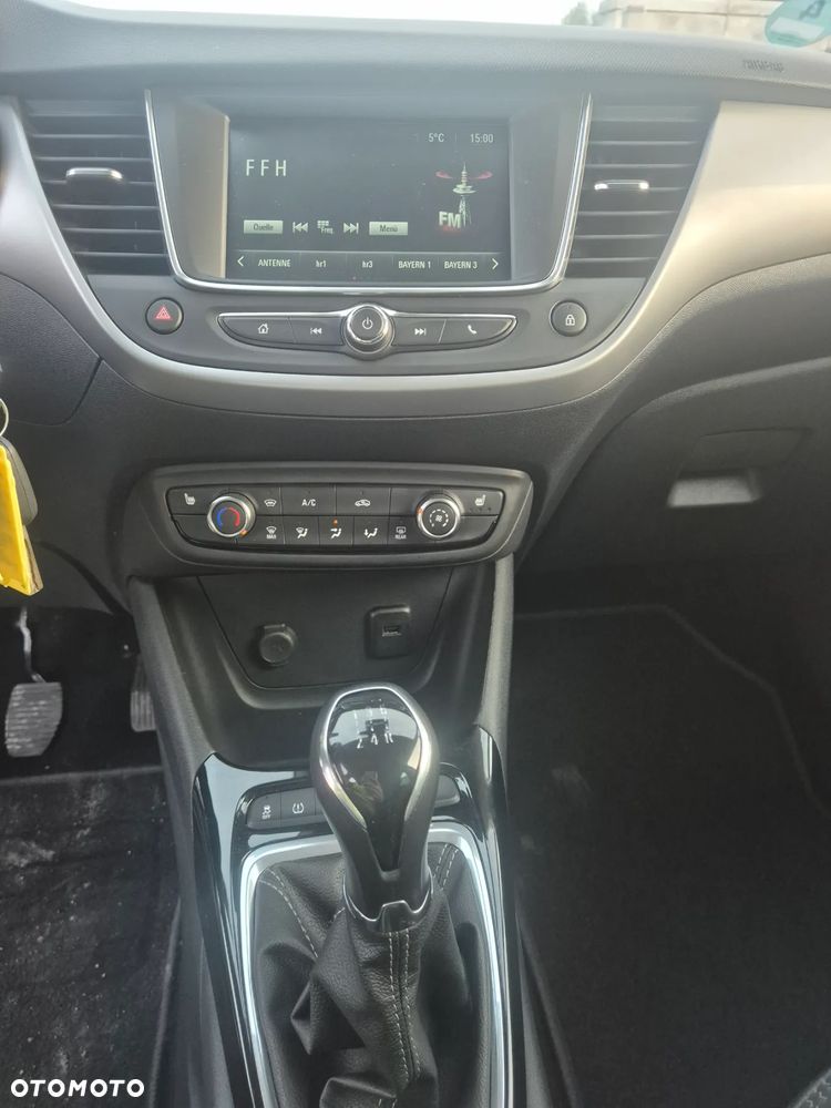 Opel Crossland X - 7