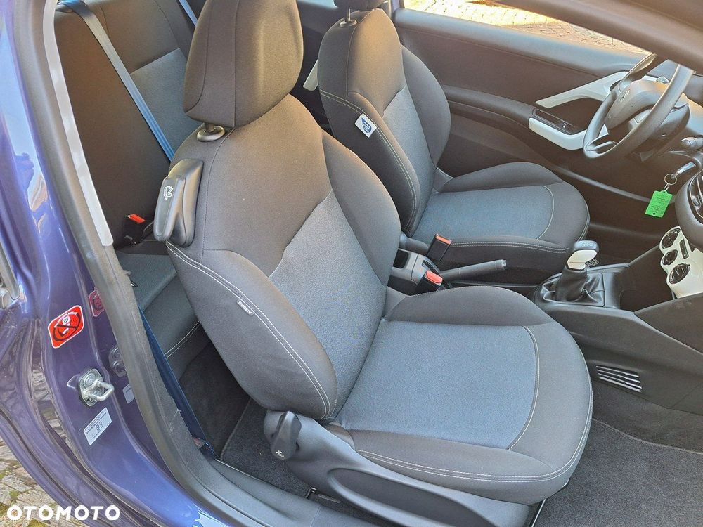 Peugeot 208 - 14