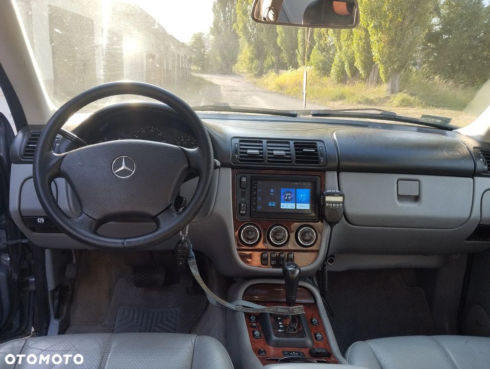 Mercedes-Benz ML 350 - 4