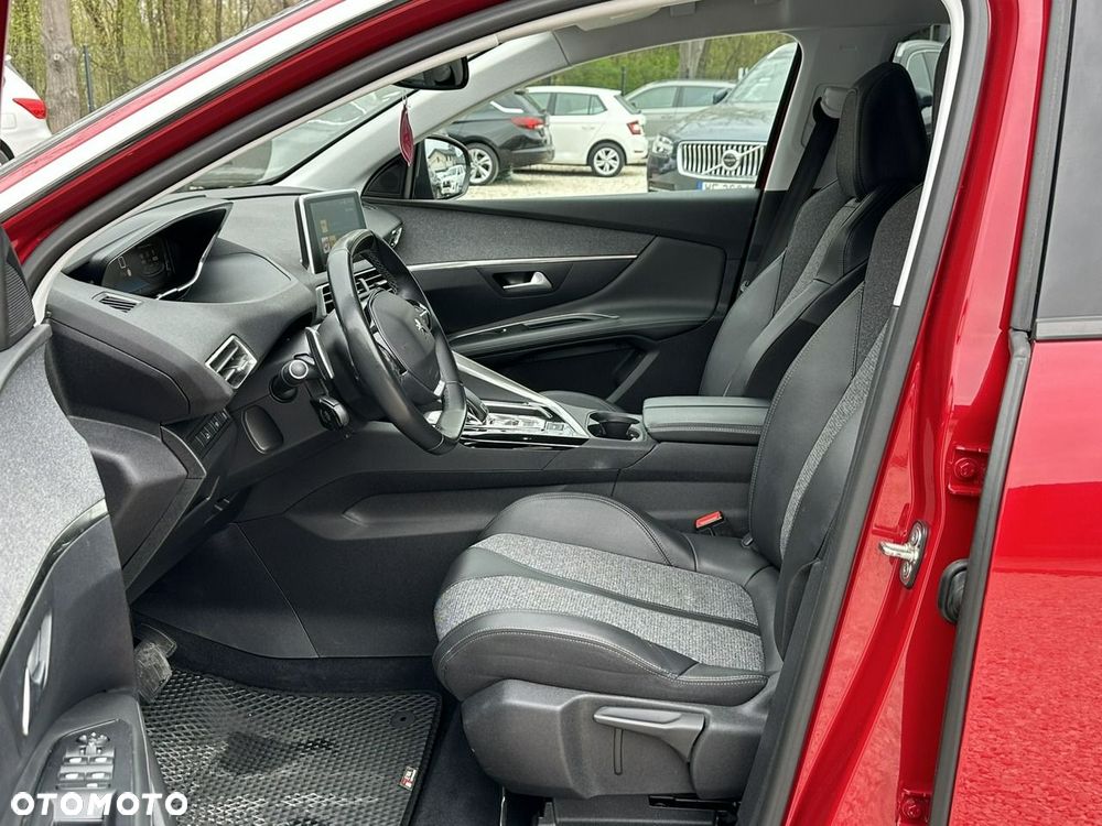 Peugeot 3008 1.2 PureTech Allure S&S EAT8 - 12