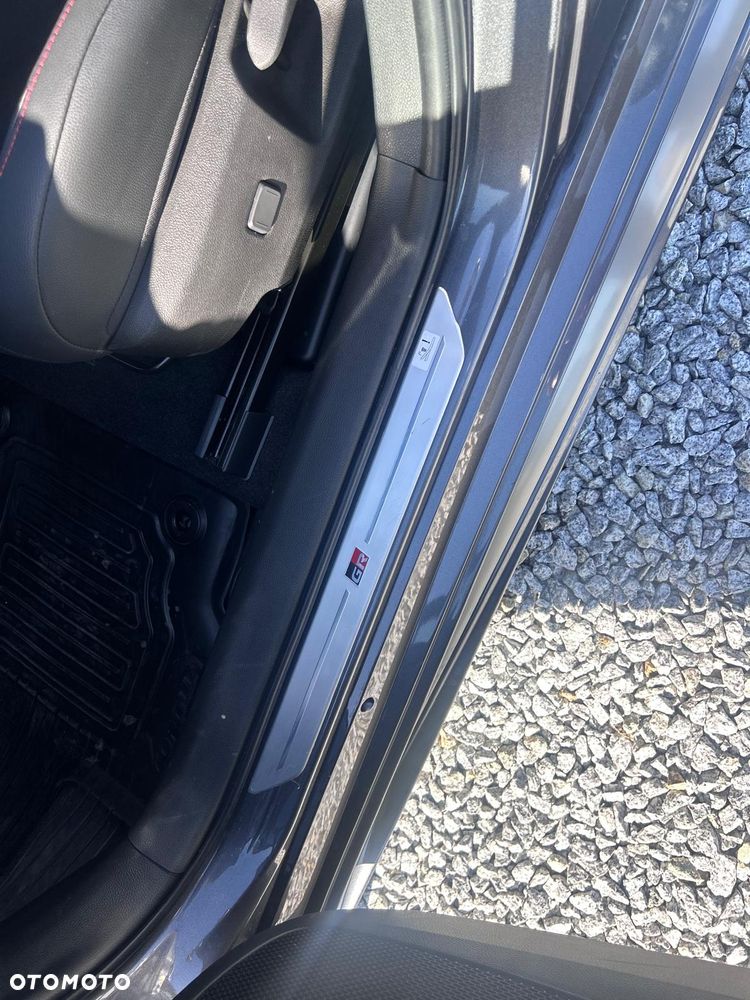 Toyota Corolla 2.0 Hybrid GR Sport - 21