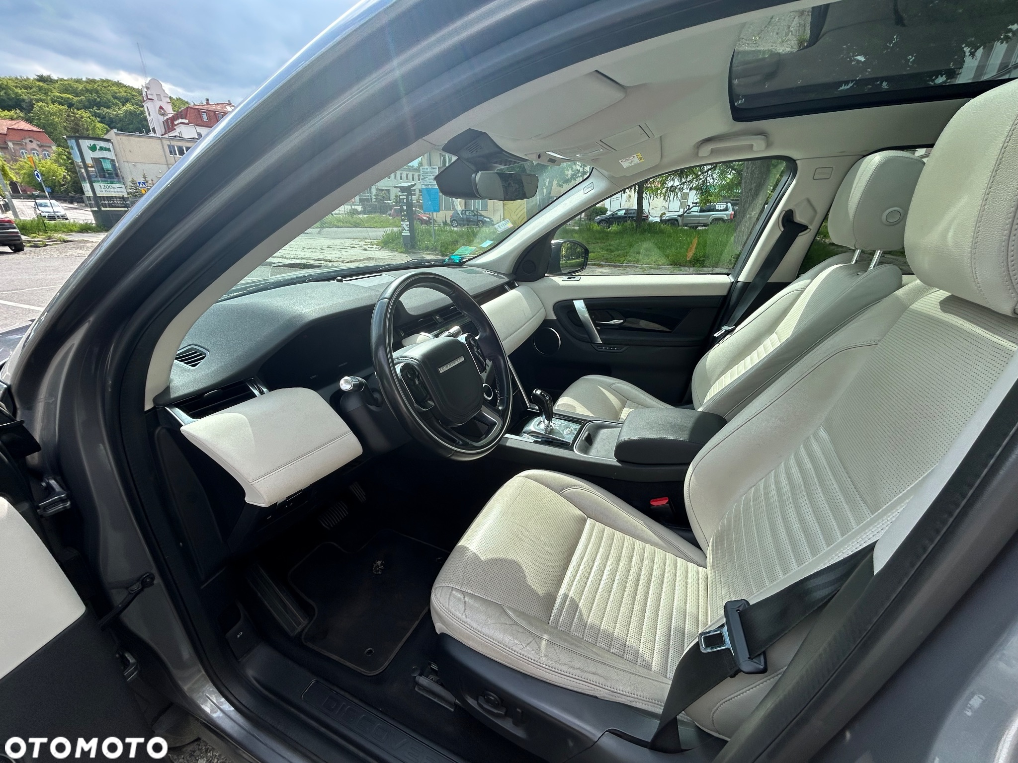 Land Rover Discovery Sport 2.0 D150 R-Dynamic SE - 9